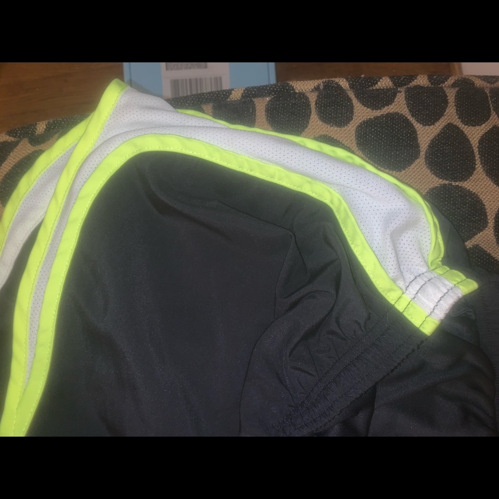 Nike shorts - Picture 2 of 3